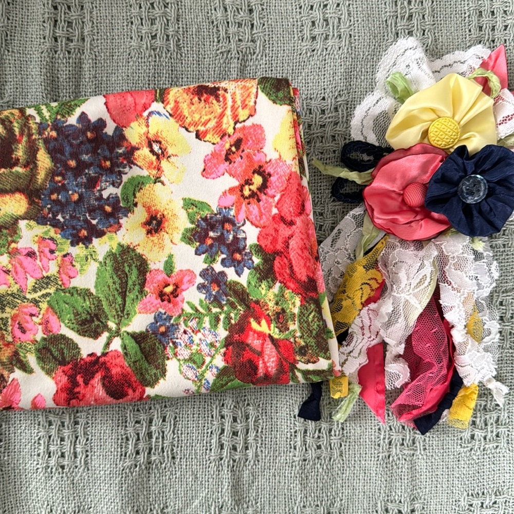 Floral Pencil Skirt & Flower Pin
